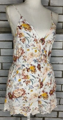 Mameluco floral sin mangas Kendall & Kylie Junior talla mediana multicolor Foto 1 de 4