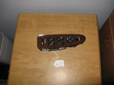 1997-2004   GM MASTER LH POWER MIRROR CONTROL SWITCH 1041800 BUICK CENTURY REGAL - Imagem 1 de 4