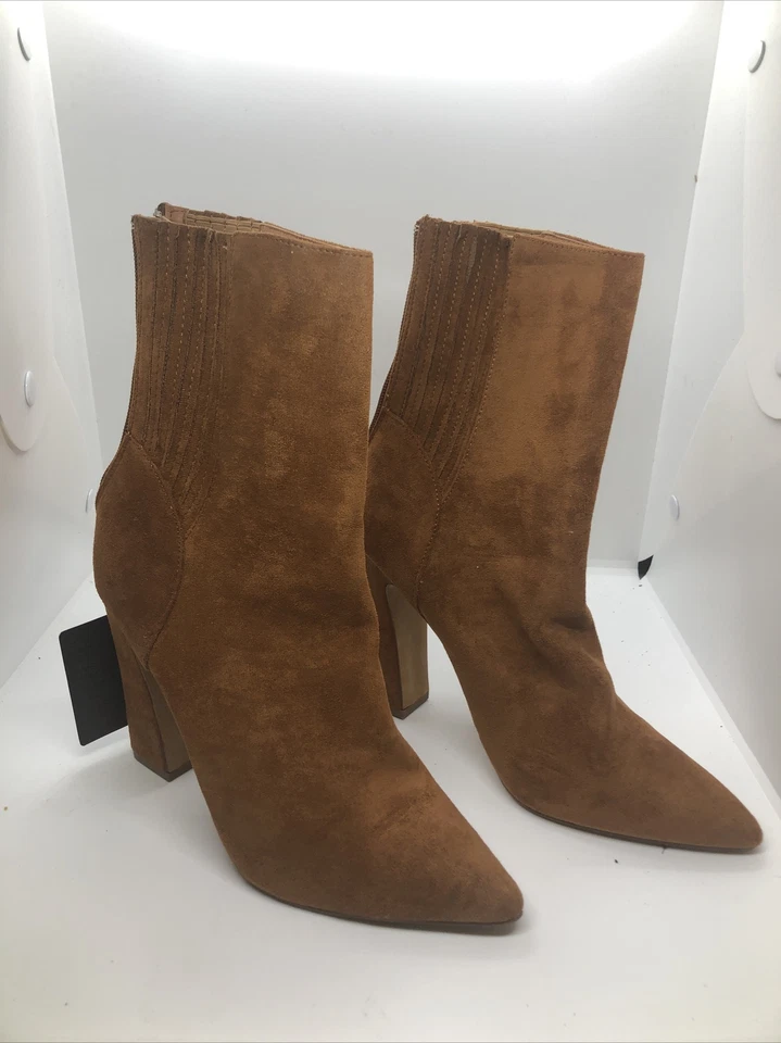 Faux Suede Brown Leather Forever 21 Boots Size 7￼￼ Foto 1 de 4
