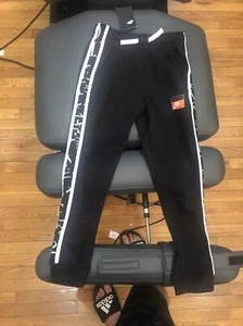 Nike Boys Standard Fit “just Do It” Black Joggers. Size S- Free Shipping! - Picture 1 of 9