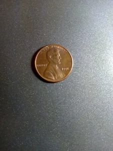 1991 No Mint Mark Lincoln Cent mit möglichem Riss auf der Rückseite in den Vereinigten Staaten... - Bild 1 von 2