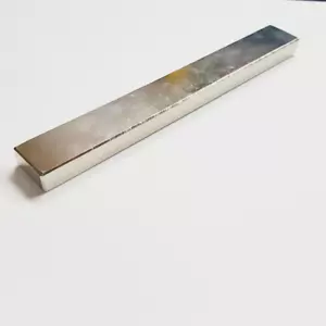 1 x 150x20x10 mm blocco magneti super forti terre rare magnete al neodimio N50 - Foto 1 di 3