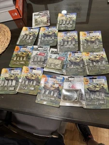 Micro minis Tanks And Military Vehicles  - Picture 1 of 12