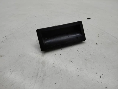 Volkswagen Tiguan 2011 Tailgate trunk boot exterior handle 5N0827335B GJA4357 - Imagem 1 de 3