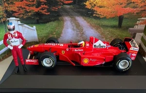 Ferrari F300  1998 Michael Schumacher Collection mit Fahrerfigur Minichamps - Bild 1 von 4