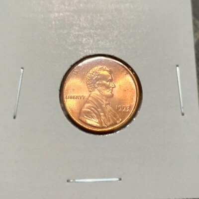 1993 DDO Lincoln Memorial Cent Penny Coin Error, UNC Uncirculated GEM RED - Image 1 of 2