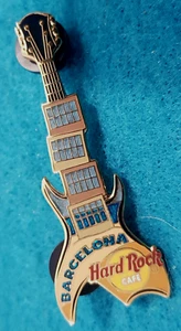 BARCELONA L'ESTEL FERIT WOUNDED SHOOTING STAR BLOCKS GUITAR Hard Rock Cafe PIN - Picture 1 of 1