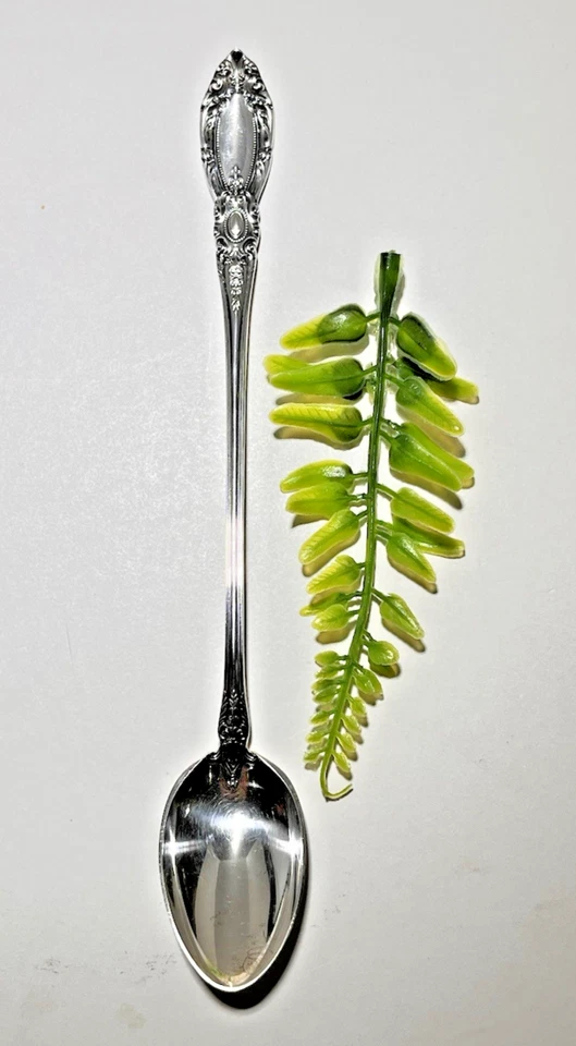 UNA cucharadita de hielo Towle King Richard de plata de ley 8-1/8" Lg 45 gr. Sin monograma Foto 1 de 4