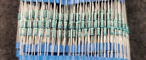 QTY (200) 6.81k Ohm 1/4W 1% PRECISION METAL FILM RESISTORS KOA USA Shipper (SB9) - Bild 1 von 6