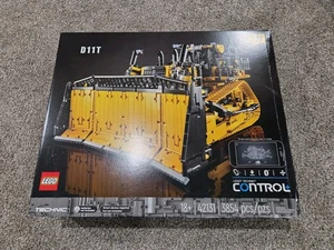 LEGO TECHNIC: App-Controlled Cat D11 Bulldozer (42131) New in Box - Picture 1 of 12