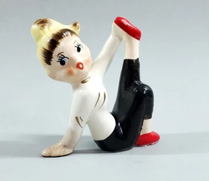 Vintage Japan Ceramic 1950s Teen Girl Leg Up Kitsch Figurine - Picture 1 of 7