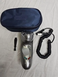 Remington Modelo R-960 Titanio Afeitadora Eléctrica con Cable/Inalámbrica Estuche Carga Rápida - Imagen 1 de 10