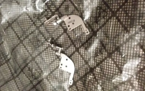 GENUINE ORIGINAL DELL HINGE KIT SMALL LATITUDE E6330 - Picture 1 of 1