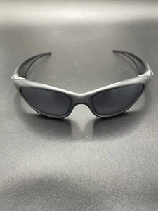 Cicatrice Oakley nera con lenti nere iridio nuove - Foto 1 di 8