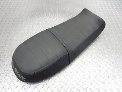 2015 14-16 Moto Guzzi V7 LL Pedra Frontal Traseira Almofada de Assento Duplo Fabricante de Equipamento Original - Imagem 1 de 4