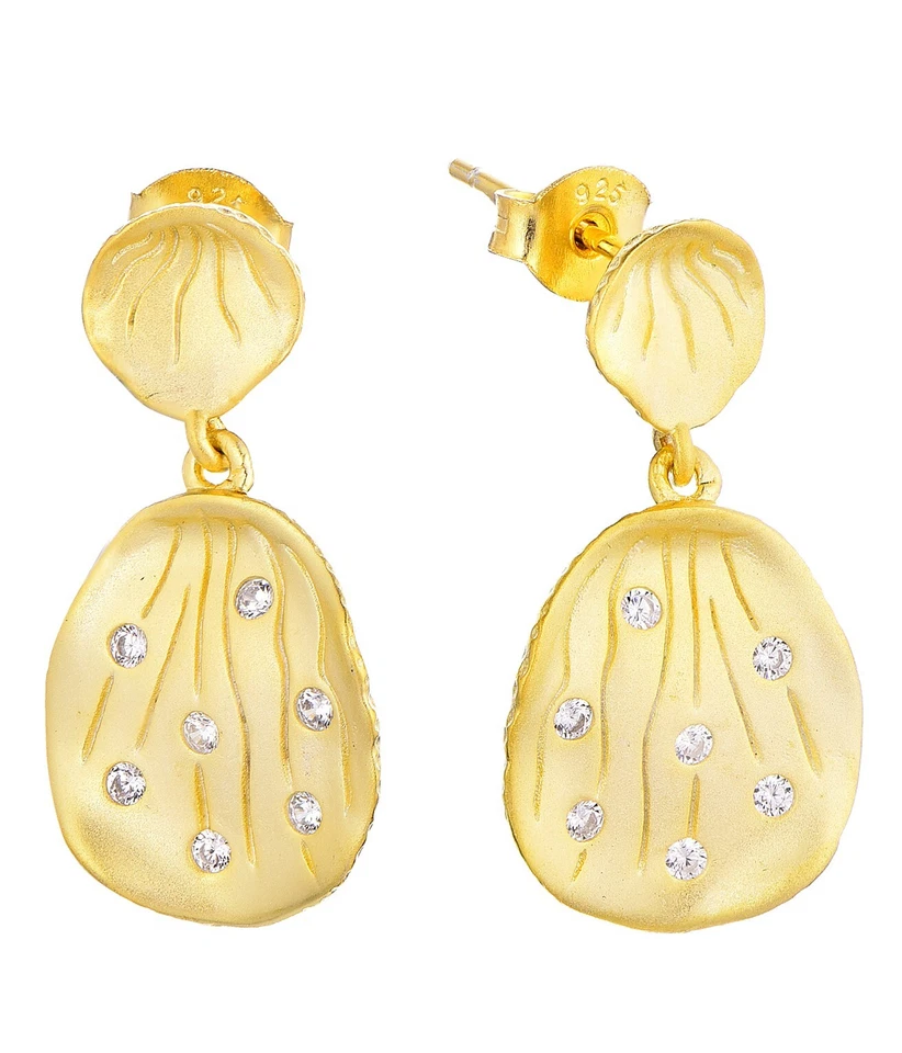 Pendientes de dólar de arena de ley .925 chapados en oro de 18k con diamante creado en laboratorio Foto 1 de 1