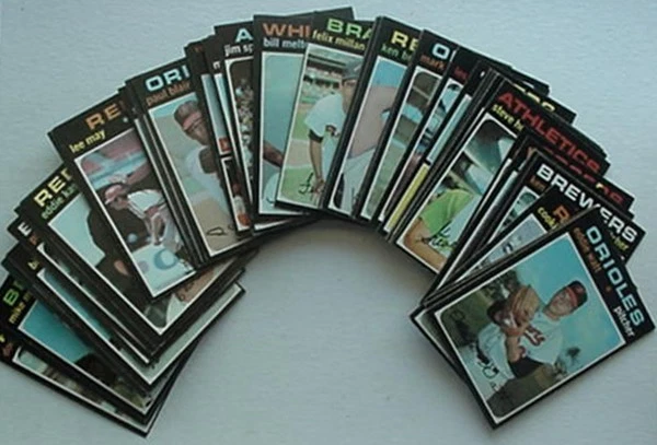 1971 TOPPS CARD SINGLES (1-264) ***80¢ EACH + w/ DISCOUNT ***$2.50 MINIMUM*** - Image 1 of 1