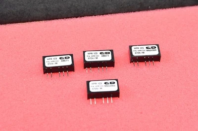 4 módulos aislados de potencia Murata convertidor de CC HPR123C orificio pasante 25 mA, 25 mA Foto 1 de 3
