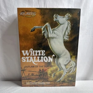 ATLANTIS White Stallion Outlaw of the Plains Plastik Modellbausatz AMC-2001 NEU - Bild 1 von 7