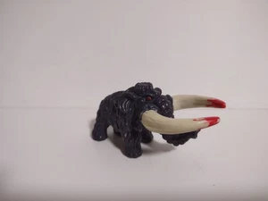 Vintage 1993 Mighty Max Grapples Elephant  Bloody Wooly Mammoth 2" Mini Figure - Bild 1 von 8