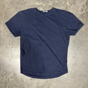 Camiseta Buck Mason Pima Adulto Pequeña Buck Mason Dobladillo Curvo Hecha en EE. UU. Camiseta - Imagen 1 de 7