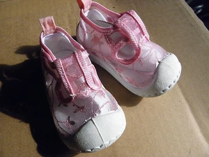 Kleinkind Baby Mädchen durchsichtig PINK glitzernde Frühling/Sommer SCHUHE ~ Größe 2 ~ passt 6-9 Monate - Bild 1 von 8