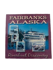 Imán Fairbanks Alaska Riverboat Discovery escenas multicolores 21/4 x 2 1/4 x 1/4 - Imagen 1 de 3