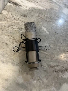 Rode NT1-A Kondensator verkabeltes professionelles Mikrofon ohne Kabel nur Mikrofon - Bild 1 von 5