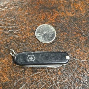 Victorinox Classic SD Swiss Army Knife 58mm, Black, Great Condition - Picture 1 of 2