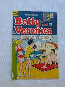Betty and Veronica #117 Archie Comics 1965 Camera Cover - Picture 1 of 4