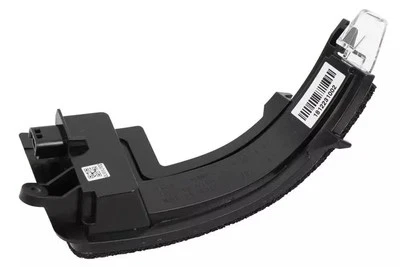 Genuine GM Passenger Side Rearview Mirror Turn Signal Lamp 23463302 - Image 1 of 4