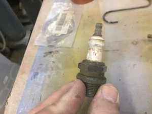 antique vintage autolite t7 spark plug - Picture 1 of 2
