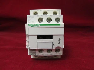 Schneider CAD32BD TeSys D Steuerrelais, 3 Schließer und 2 Öffner, 690 V, 24 VDC - Bild 1 von 3
