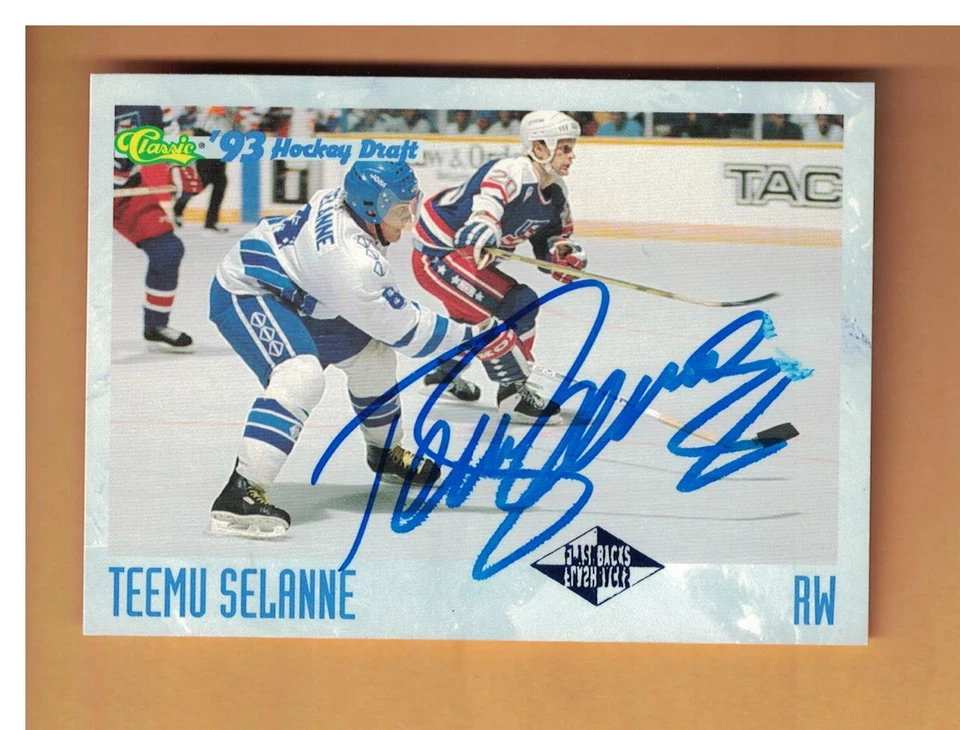 Teemu Selanne  AUTOGRAPHED 1993 CLASSIC Hockey DRAFT card signed Winnipeg Jets - Image 1 of 1