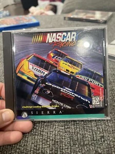 Nascar Racing 2 gioco PC Sierra 1996 completo - raro e in vendita! Spedizione gratuita! - Foto 1 di 5