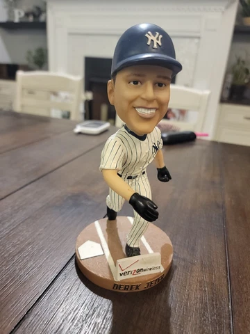 Derek Jeter bobblehead New York Yankees 2001 Bobble Dobbles vintage Cover