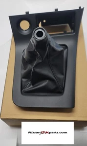 GENUIN NISSAN OEM R33 SKYLINE GTR GTS25T SHIFT BOOT W/ SURROUND 96935-26U05 - Picture 1 of 3