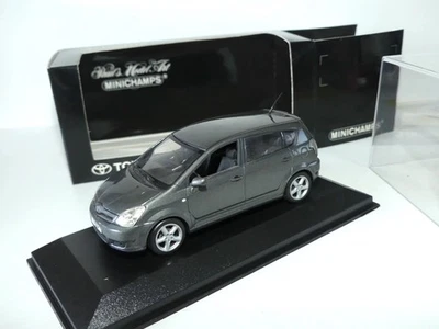 TOYOTA COROLLA VERSO Gris MINICHAMPS 1:43 - Photo 1/2