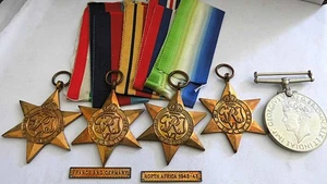 WW2 ROYAL NAVY GROUP 5 MEDALS & 2 CLASPS BOXED PAGE FROM CRAFTHOLE CORNWALL - Picture 1 of 7