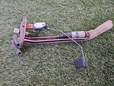 1994-1997 Mazda Miata MX5 Fuel Pump Assembly With Sender BPE8-13-35Z - Image 1 of 4