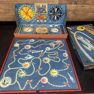 CAPTAIN VIDEO SPANNENDES WELTRAUMSPIEL MILTON BRADLEY 1952 Komplett!! - Bild 1 von 16