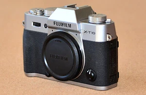 Fujifilm X-T10 Body silber mit Zubehörpaket -sehr gut- - Bild 1 von 6