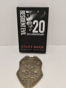 Distintivo RPD Raccoon Police Resident Evil Biohazard 20° Anniversario STELLE  - Foto 1 di 4