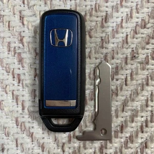 Honda N-ONE Premium Tourer Smart Key 2-Button Replacement used OO2 - Picture 1 of 11