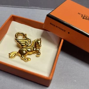 Excellent Hermes Cadena Pegasus Horse Motif bag charm lock Gold Japan w/B F/S - Picture 1 of 10
