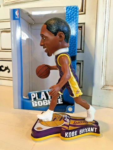 Kobe Bryant 2013 Los Angeles Lakers Flag Pennant Base Bobblehead FOCO Cover
