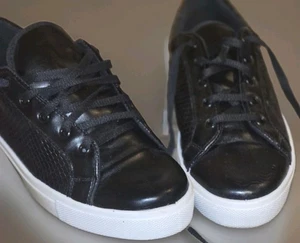 Topshop schwarze Leder-Low-Top-Sneaker Damengröße 9 EU 42 hergestellt in Italien Schuhe " - Bild 1 von 5