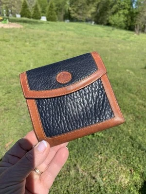 Cartera DOONEY & BOURKE Vintage Cuero Guijarro Negro/Clásica EE. UU. Bloqueo de Beso Foto 1 de 4