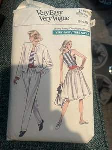 FREE SHIP! 7167 Very Easy Very Vogue Petite 8, 10 & 12 Patterns Jacket Top Skirt - Picture 1 of 2