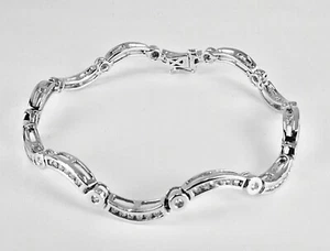 Women's 1.75ctw Diamond 14k White Gold Wave Shaped Tennis Bracelet lot 1 - Picture 1 of 10